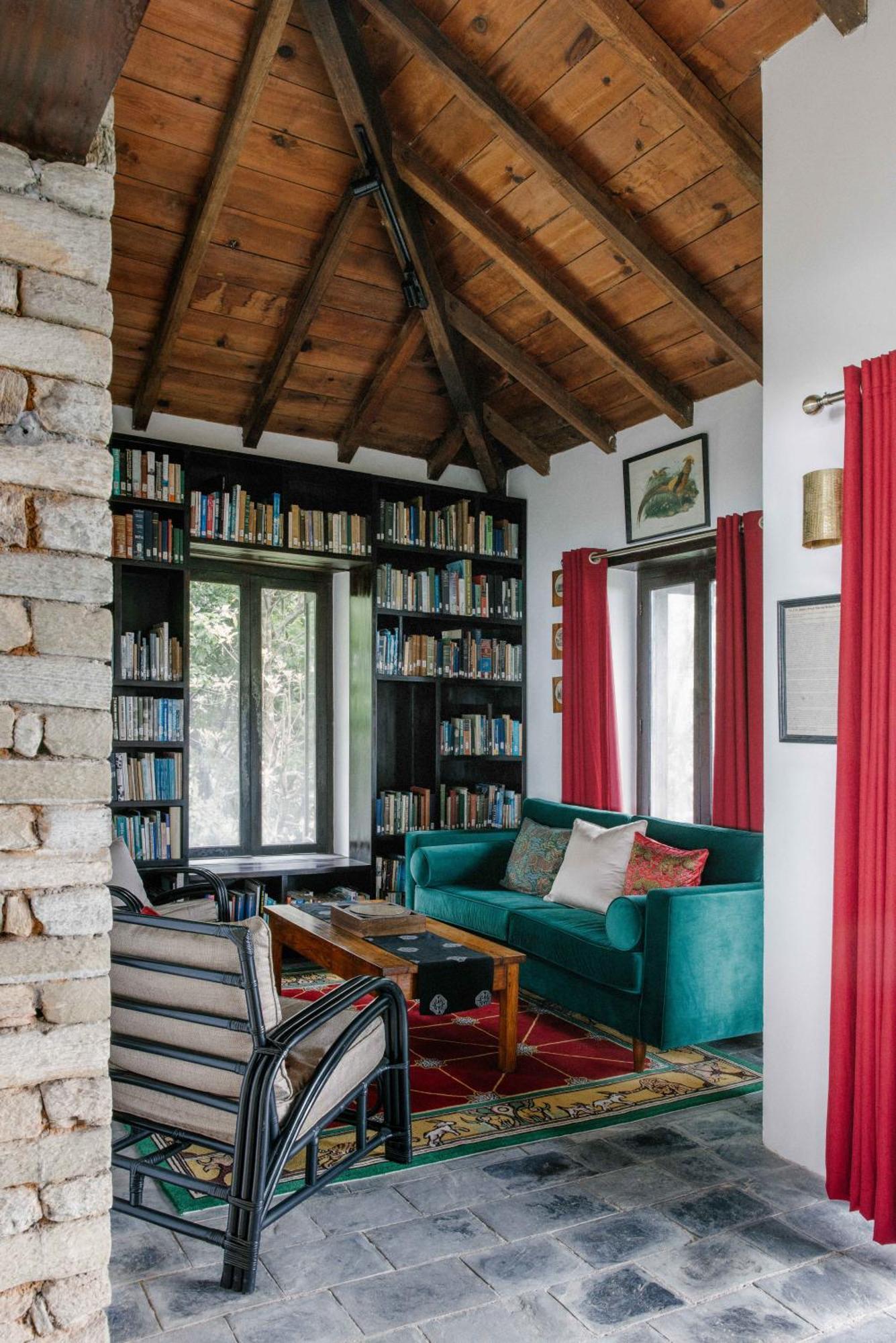 Tiger Mountain Pokhara Lodge Eksteriør billede