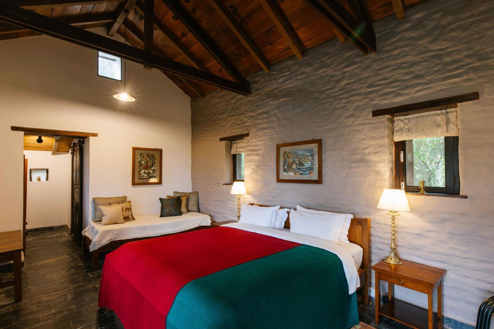 Tiger Mountain Pokhara Lodge Eksteriør billede
